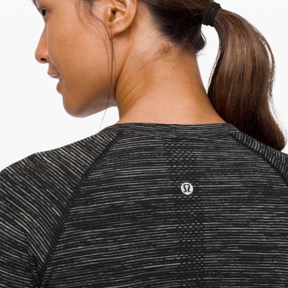 Lululemon Swiftly Speed Long Sleeve
Black / White / Black - Picture 5 of 12